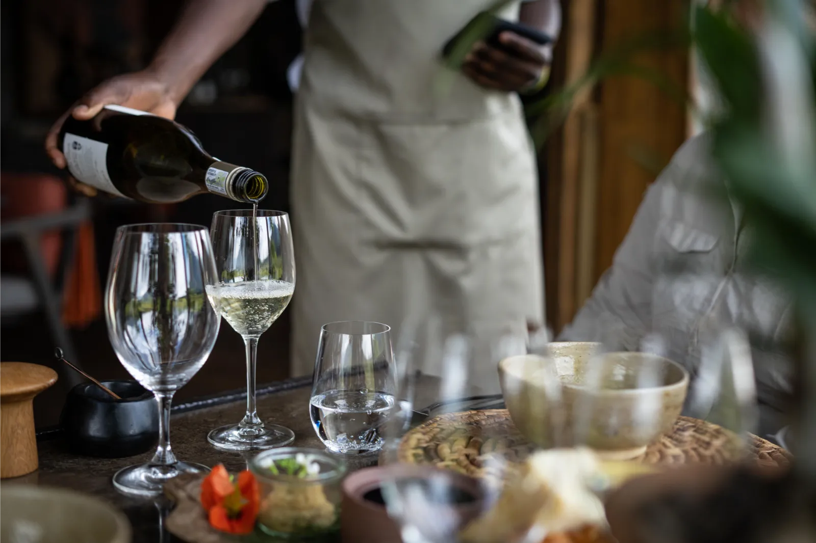 Singita Kwitonda Lodge gorilla trekking Rwanda (13)