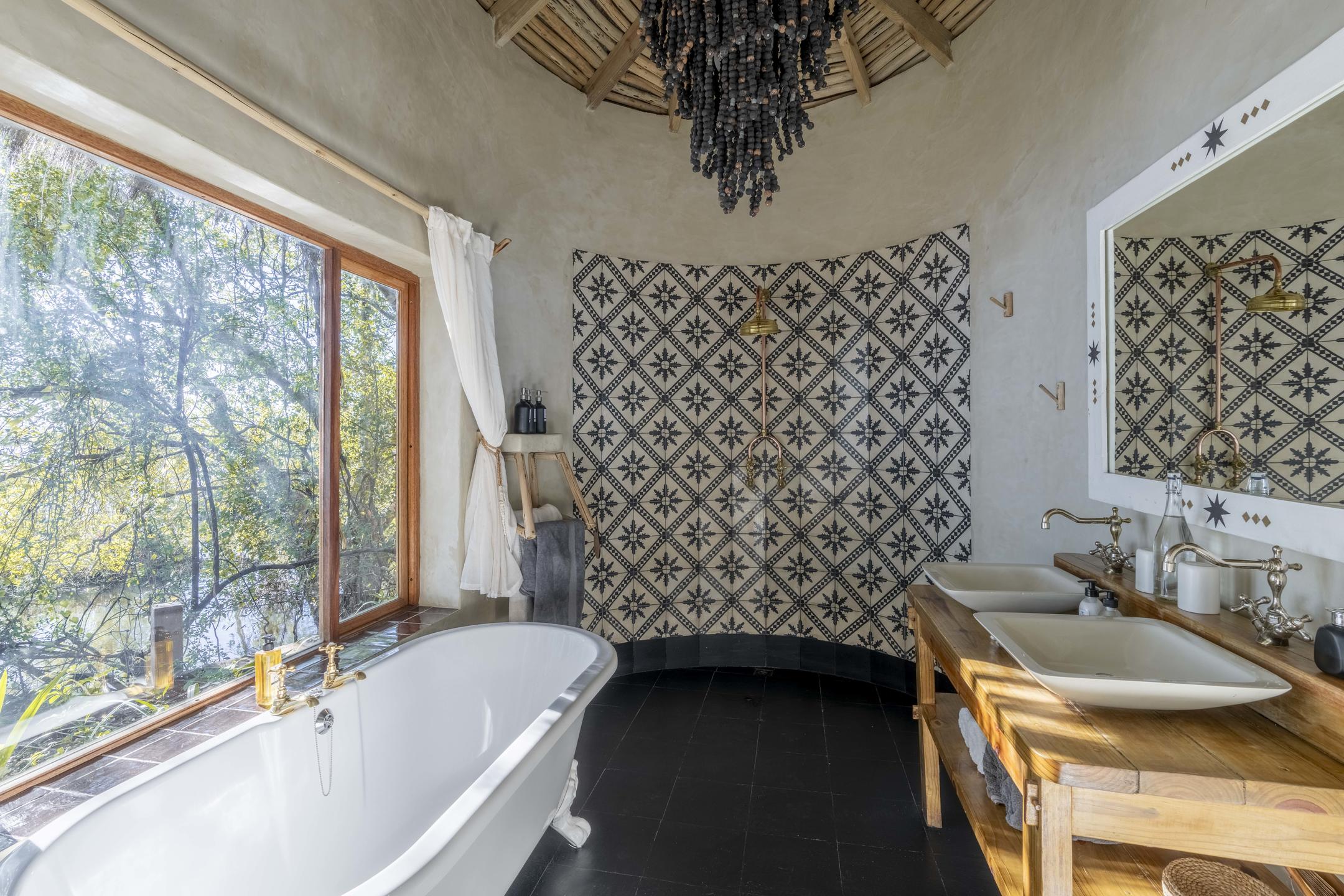 Tongabezi Lodge African safari holiday (3)